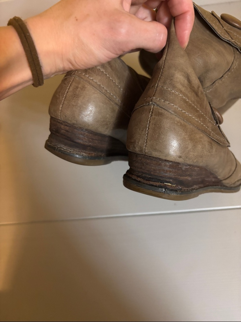 Miz Mooz Women's Brown Leather Portia Button Boots Size 7.5 - Picture 12 of 12